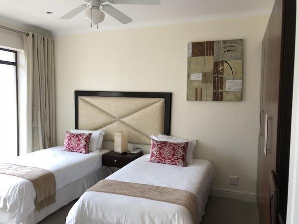 Coral Beach Bed & Breakfast Ист-Лондон Экстерьер фото