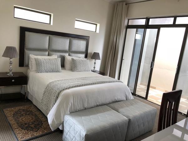 Coral Beach Bed & Breakfast Ист-Лондон Экстерьер фото