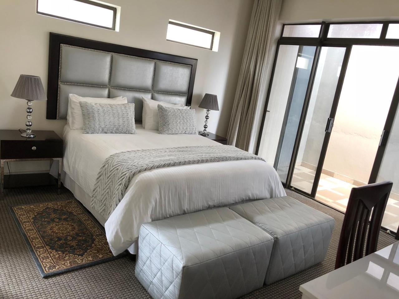 Coral Beach Bed & Breakfast Ист-Лондон Экстерьер фото