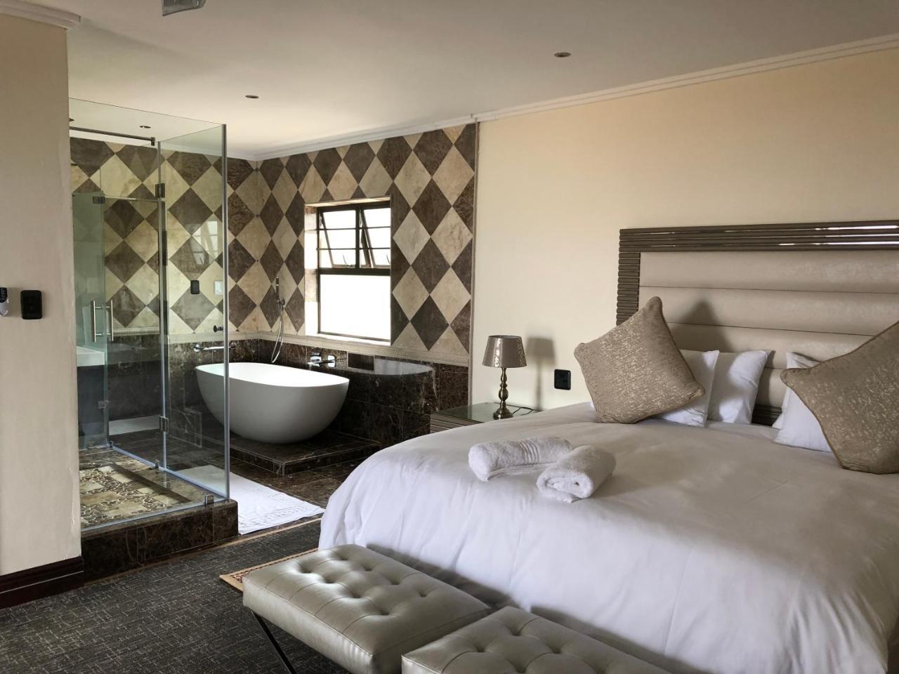 Coral Beach Bed & Breakfast Ист-Лондон Экстерьер фото