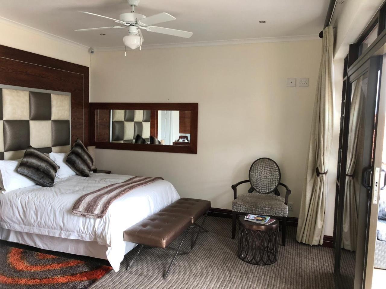 Coral Beach Bed & Breakfast Ист-Лондон Экстерьер фото